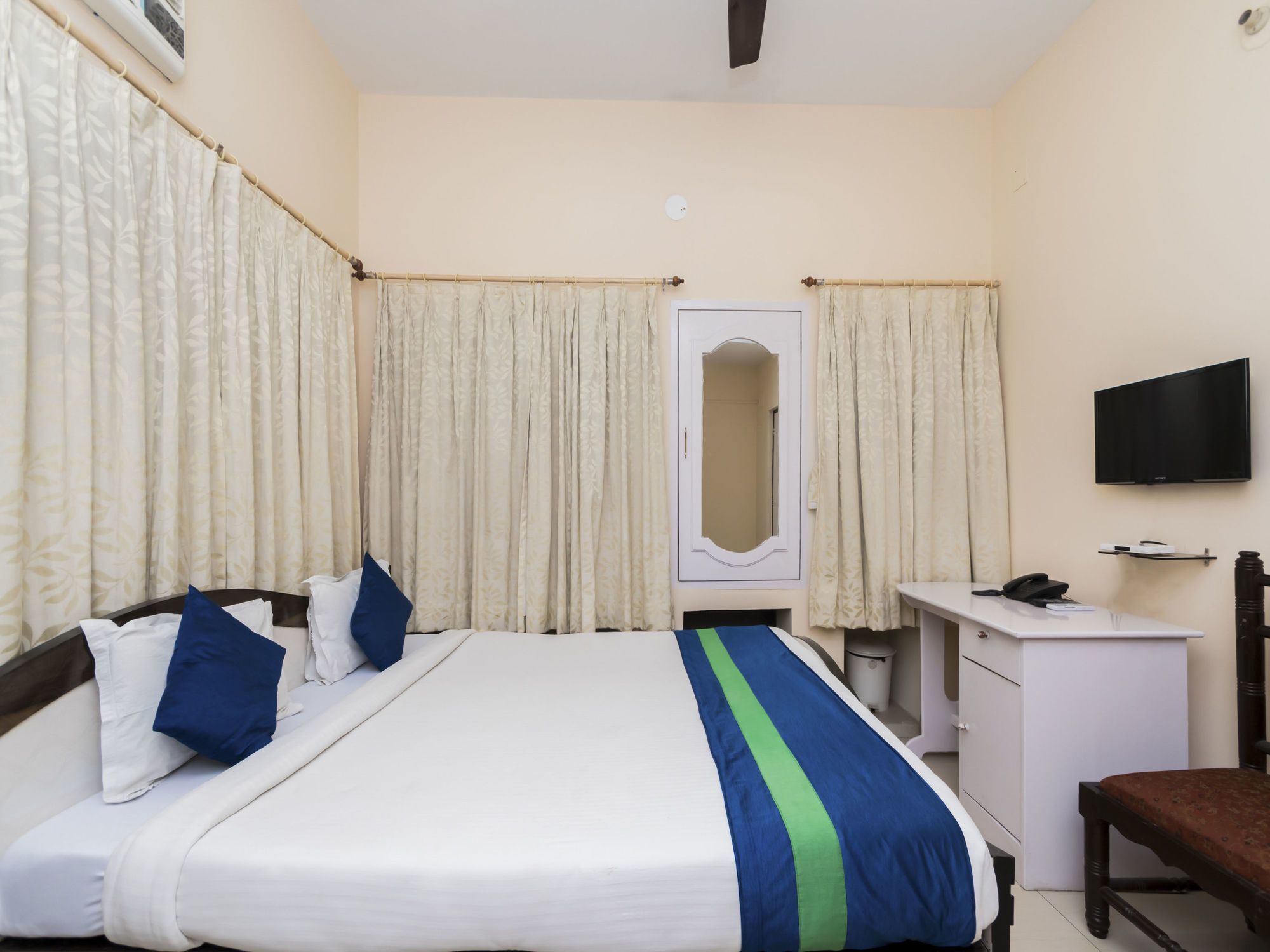 Oyo 8998 Hotel Aayash Liluāh 외부 사진