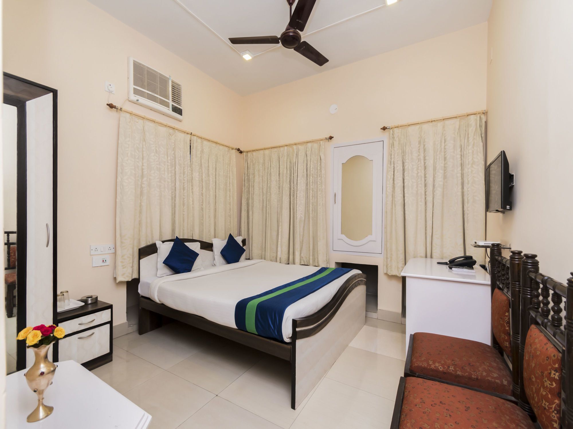 Oyo 8998 Hotel Aayash Liluāh 외부 사진